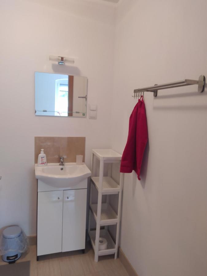 Polny Zakatek - Pokoje Goscinne Rybnica Exterior foto